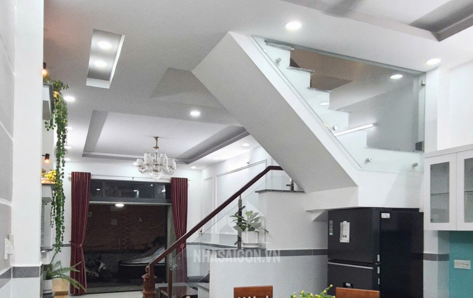 Bán nhà mới xây Full nội thất đường số 6 Linh Xuân Thủ Đức TPHCM,LH 0909428959.